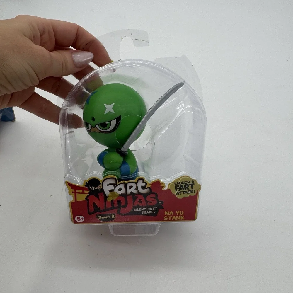 Fart Ninjas Series 8 Lot 2 Stinky Kicker Na Yu Stank Motion Activated Sound